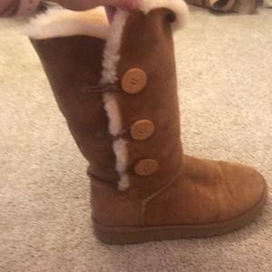 Bailey button triplet II boots uggs